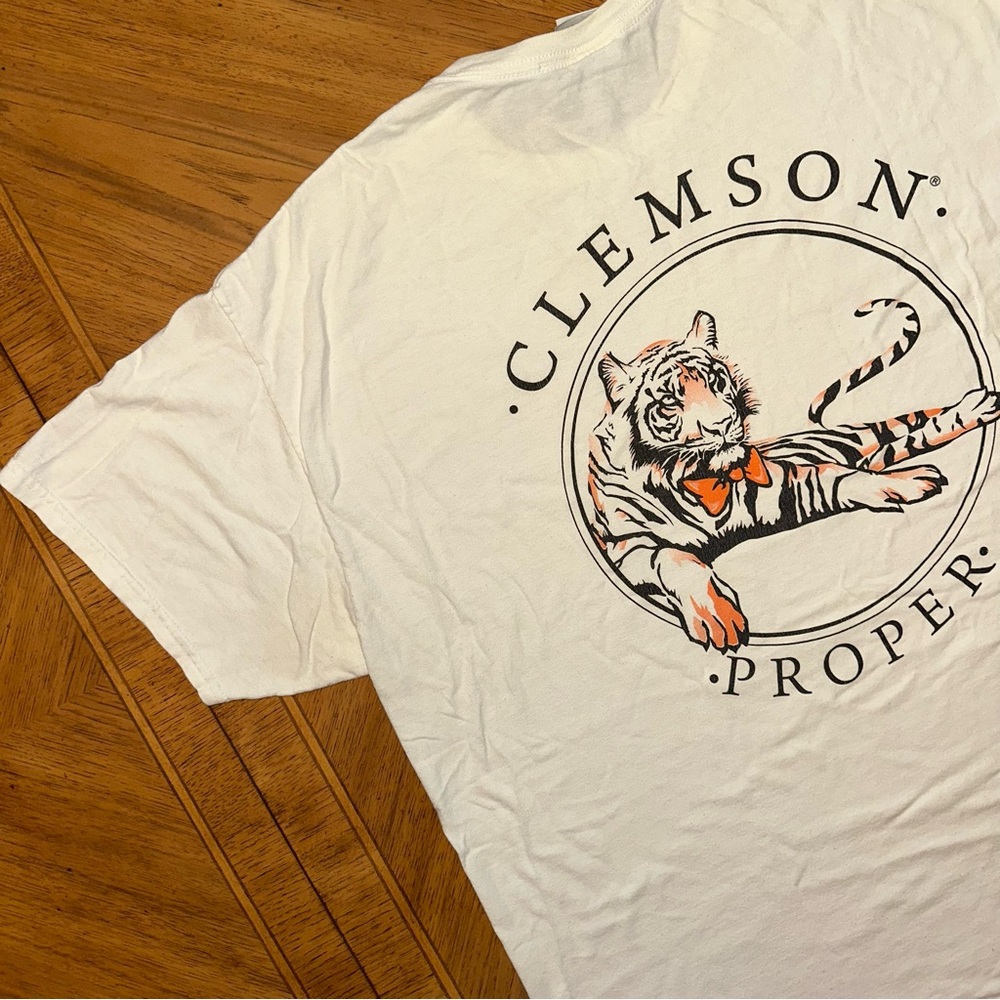 Clemson Tigers T-shirt Size XL White “Proper” Tee